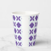 Lila Blumen mit hellem Hintergrund Pappbecher (Links)