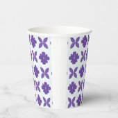 Lila Blumen mit hellem Hintergrund Pappbecher (Rechts)