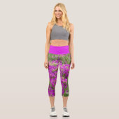 Lila Blumen Personalisiert Name Capri Leggings (Vorderseite)