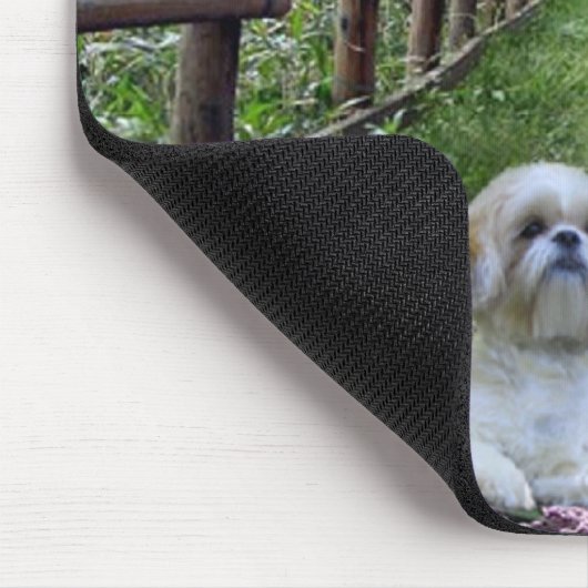 Lila Blumen Shih Tzu Mousepad (Ecke)
