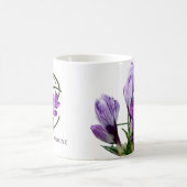 Lila Blumen, trendig, mit dem Namen Caroline Kaffeetasse (Mittel)