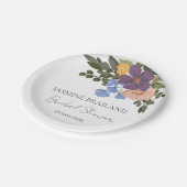 Lila Blumenbeete und Grüne Bouquet Brautparty Pappteller (Schrägansicht)
