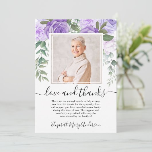 Lila Blumenbezug Vielen Dank Bereavement Foto Dankeskarte (Stehend Vorderseite)