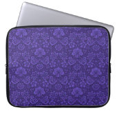 Lila Blumendekoration Laptopschutzhülle (Vorderseite)