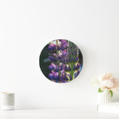 Lila Blumenfotografie Uhr (Zuhause)