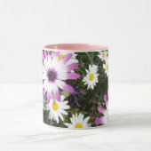 Lila Blumengarten Weiße Daisy Botanischer Frühling Tasse (Zentrum)