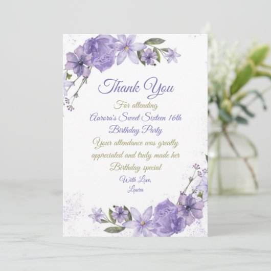 Lila Blumengeburt Dankeskarte (Stehend Vorderseite)