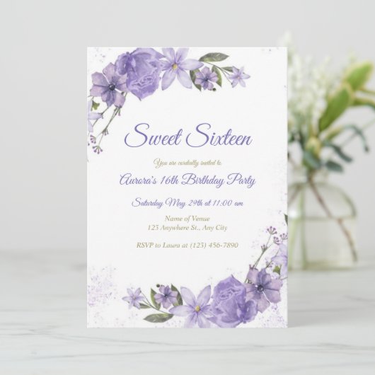 Lila Blumengeburt Einladung (Stehend Vorderseite)