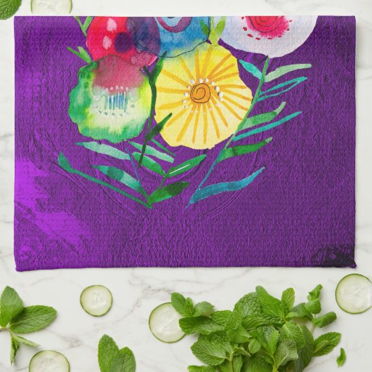 Lila, blumengeschmückte Blume Geschirrtuch (Gefaltet)