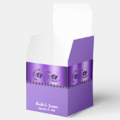 Lila Blumengeweihe Geschenkschachtel (Geöffnet)