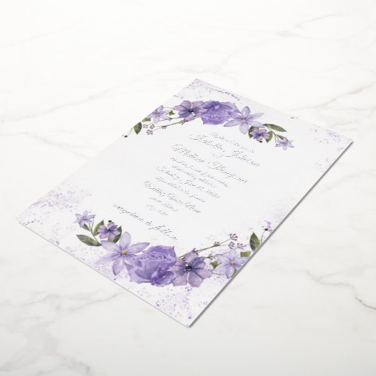 Lila Blumenhochzeit Folieneinladung (Gedreht)