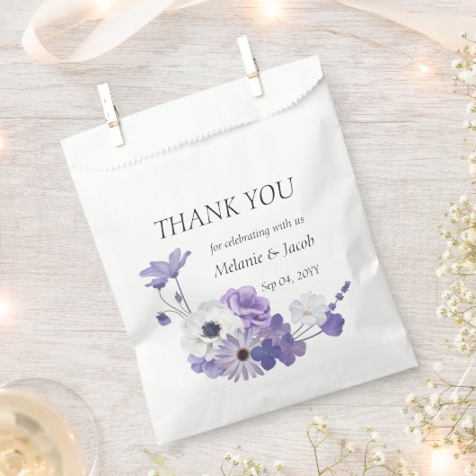 Lila Blumenhochzeit Geschenktütchen (Ausgeschnitten)