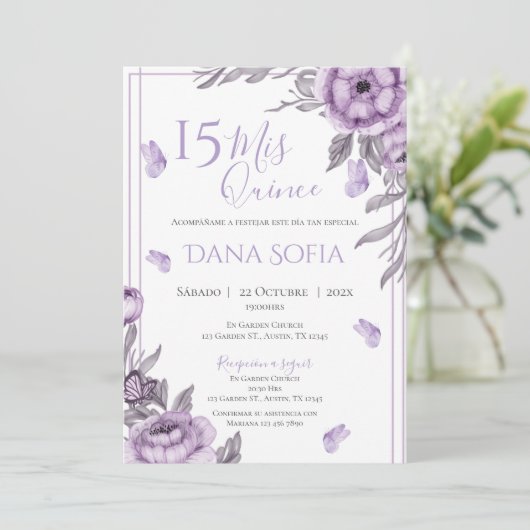 Lila Blumenkatze Einladung Spanisch (Stehend Vorderseite)