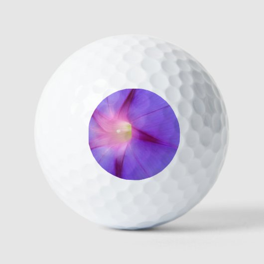 Lila Blumenmuster Golfball (Vorderseite)