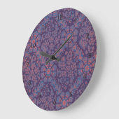 Lila Blumenmuster Große Wanduhr (Winkel)