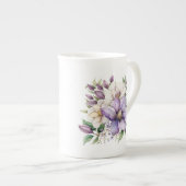 Lila Blumenmuster Porzellantasse (Vorderseite Rechts)