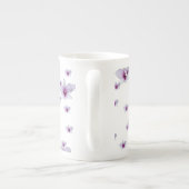 Lila Blumenmuster Porzellantasse (Rückseite)