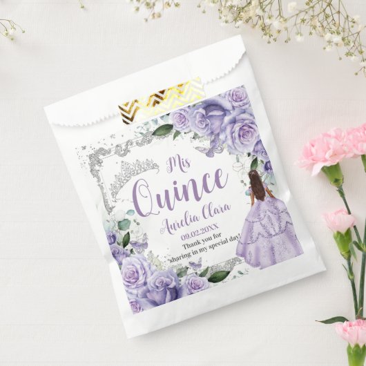 Lila BlumenPrinzessin Silver Quinceñera 16 15 Geschenktütchen (Versiegelt)