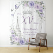 Lila Blumenschmetterlinge Eiffel Paris Quinceañera Wandteppich (Beispiel)