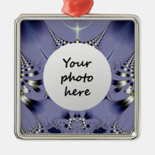 Lila Blumenschmuck Silbernes Ornament