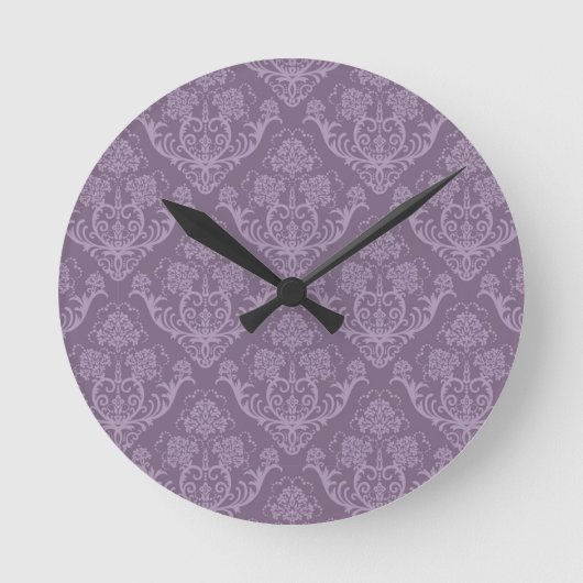 Lila Blumentapete Runde Wanduhr (Vorderseite)