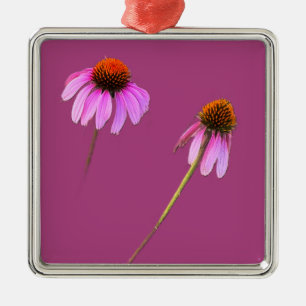 Lila Blumenzierkunst Ornament Aus Metall