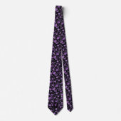 Lila Blüte auf Black Neck Tie Krawatte (Vorderseite)