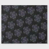 Lila Blüte auf Black Wedding Gothic Geschenkpapier (Flach)