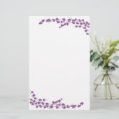 Lila Blüten Briefpapier (Stehend Vorderseite)