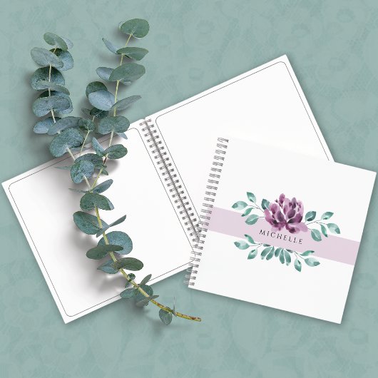 Lila Blüten Grünes Monogramm Notizblock