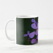 Lila Blüten mit Name Kaffeetasse (Links)