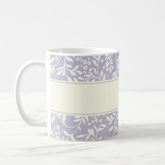 Lila Blüten- und Folientafel-Monogramm-Tasse Kaffeetasse (Links)