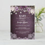 Lila Blütendusche Rustikale Babydusche Einladung (Stehend Vorderseite)