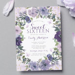 Lila Blütenschmetterling Gold Sweet 16 Einladung<br><div class="desc">Eleganter lila Schmetterling Sweet 16 Einladung mit einem lila und lavender blumenfarbenen Kranz und Imitat Glitzer Kanten. Diese 16 . Geburtstag-Einladungs-Vorlage kann von Ihnen bearbeitet werden.</div>