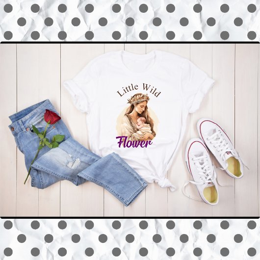 Lila Boho Baby Shower Wilde Blume T-Shirt
