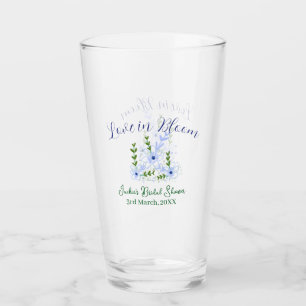 Lila Boho-Liebe in Aufblühen Brautparty-Name Retro Glas