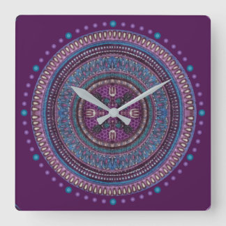 Lila Boho Style Uhr
