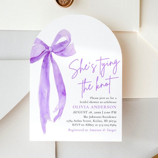 Lila Bow Sie bindet das Brautparty des Knotens Einladung