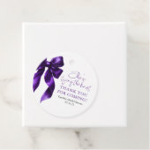 Lila Bow Sie bindet das Brautparty des Knotens Geschenkanhänger (Beispiel)