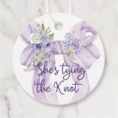 Lila Bow Sie bindet das Brautparty des Knotens Geschenkanhänger (Vorderseite)