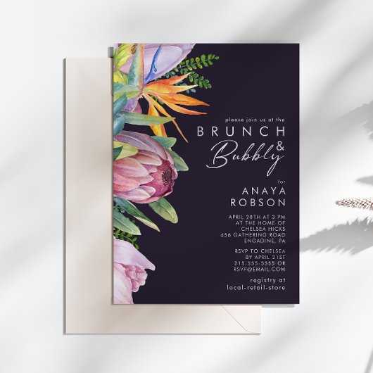 Lila Brunch mit tropischer Flora und Bubbly Einladung