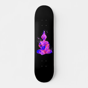 Lila Buddha-Silhouette im Weltraum Skateboard