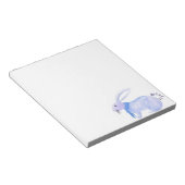 Lila Bunny im blauen Scara Notizblock (angewinkelt)
