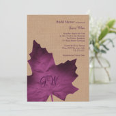 Lila Burlap Mit Monogramm Bridal Dusche Einladung (Stehend Vorderseite)