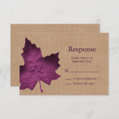 Lila Burlap Mit Monogramm UAWG RSVP Karte (Vorne/Hinten)