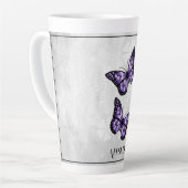 Lila Butterfly Floral Personalisiert Latte Tasse (Linke Ecke)