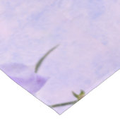 Lila Campanella Blume Makro Tischdecke (Schrägansicht)