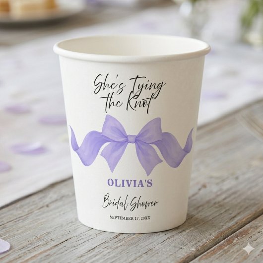 Lila Chic Bow Sie bindet den Knoten Brautparty Pappbecher