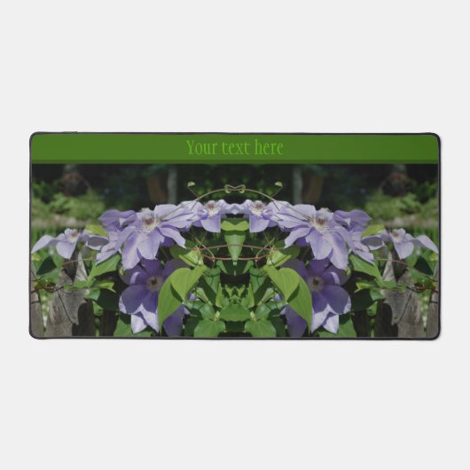 Lila Clematis auf Zaun Personalisiert Schreibtischunterlage (Vorderseite)