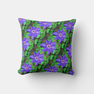 Lila Clematis-Blume Kissen